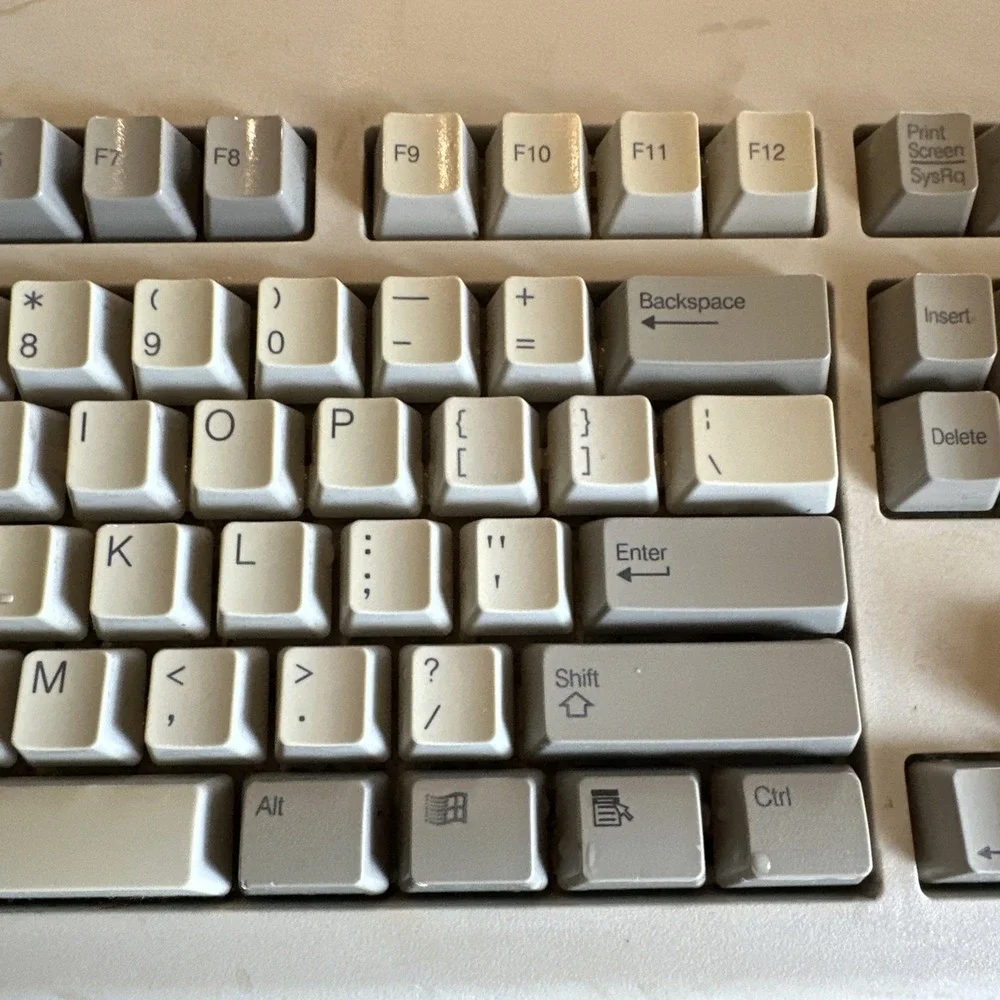 Dell Quietkey Mechanical PS/2 Computer Keyboard RT7D5JTW